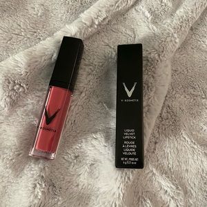 V-Kosmetik - Liquid Velvet Lipstick in shade Bubbly